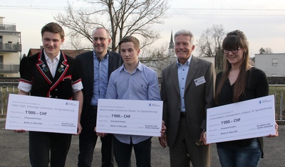 Cédric Galli (Schwinger), Mark Eberli (Stadtpräsident Bülach), Sascha Coardi (Kunstturner), Walter Siegrist (Präsident Panathlon-Club Zürcher Unterland), Christina Bearth (Schiessportlerin); von links nach rechts